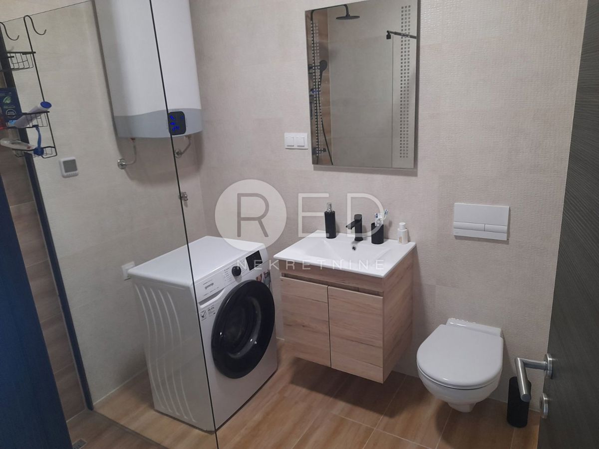 Appartamento Privlaka, 77m2