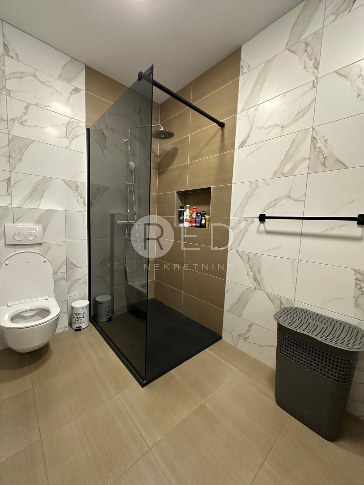 Casa Kakma, Polača, XI Jankolovački Put, 450m2