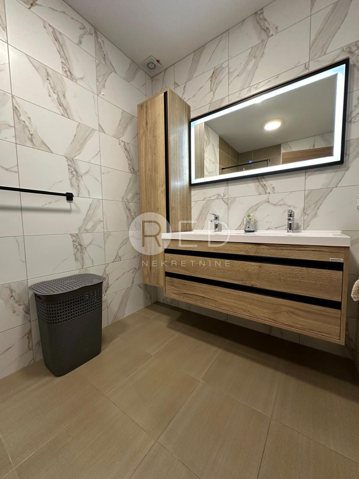 Casa Kakma, Polača, XI Jankolovački Put, 450m2