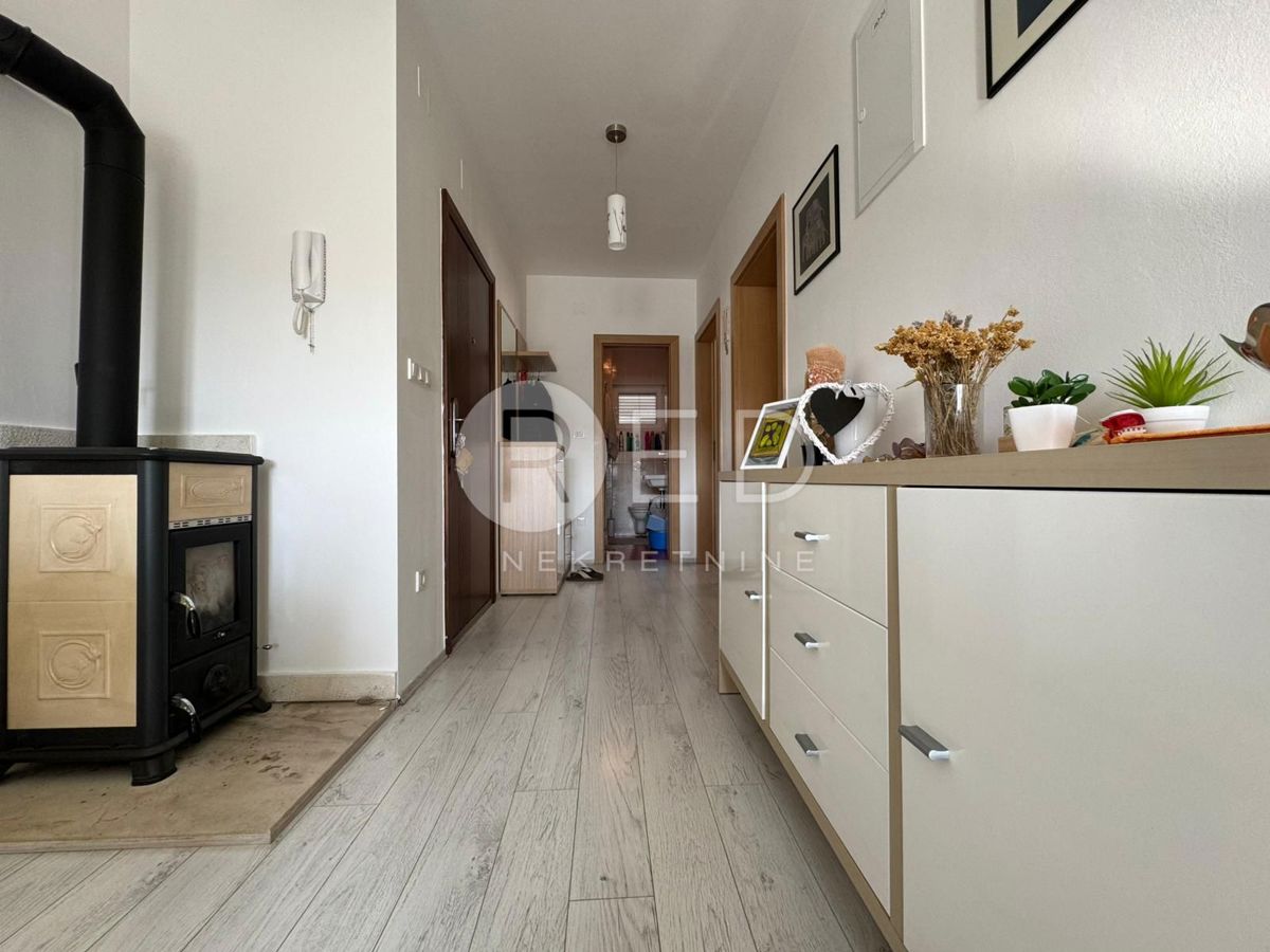 Appartamento Pakoštane, 65m2