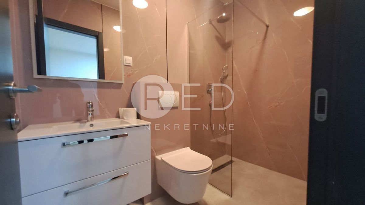 Appartamento Privlaka, Obala Artić, 105m2