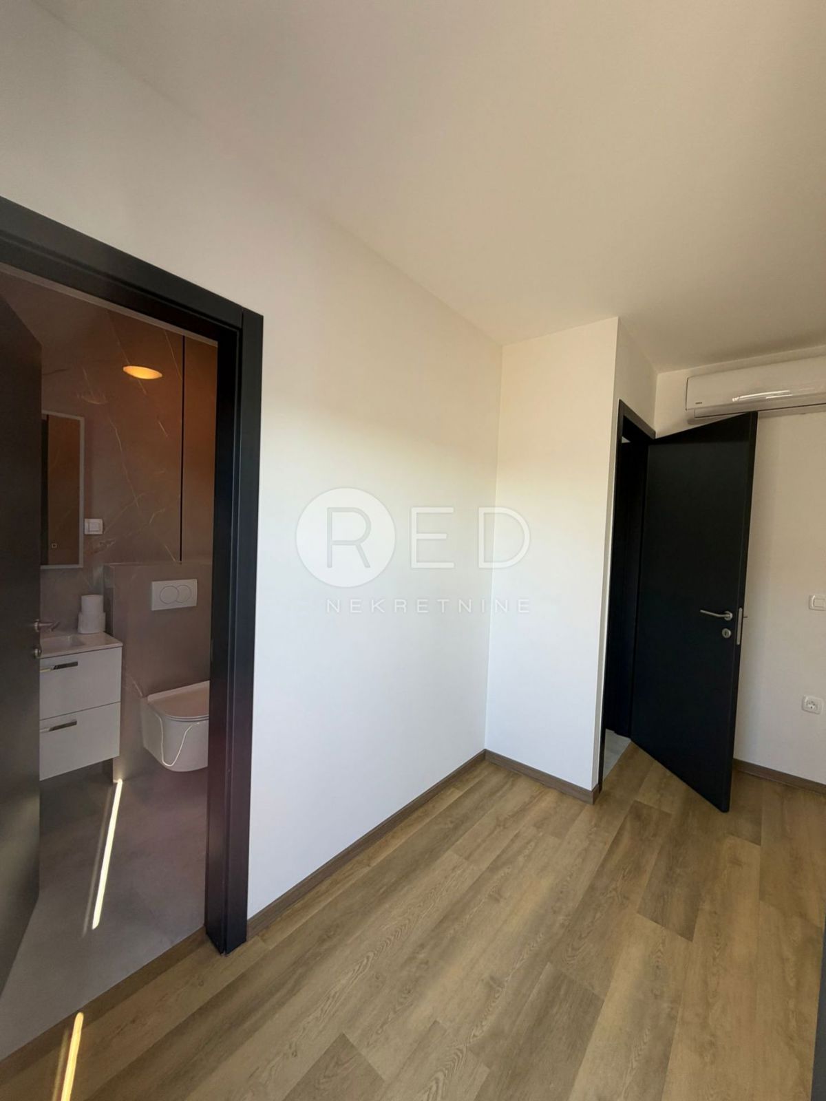 Appartamento Privlaka, Obala Artić, 105m2