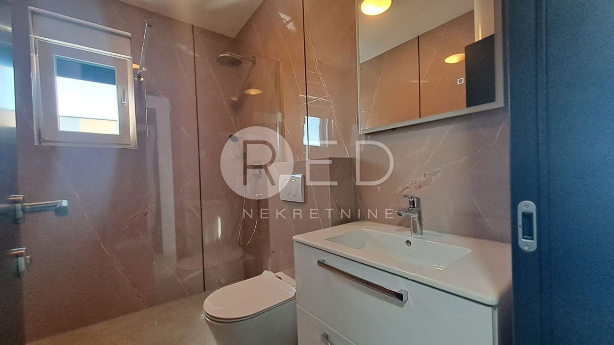 Appartamento Privlaka, Obala Artić, 105m2