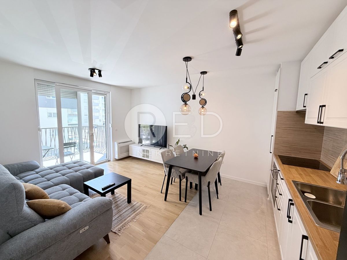 Appartamento Višnjik, Zadar, Nikole Tesle , 62m2