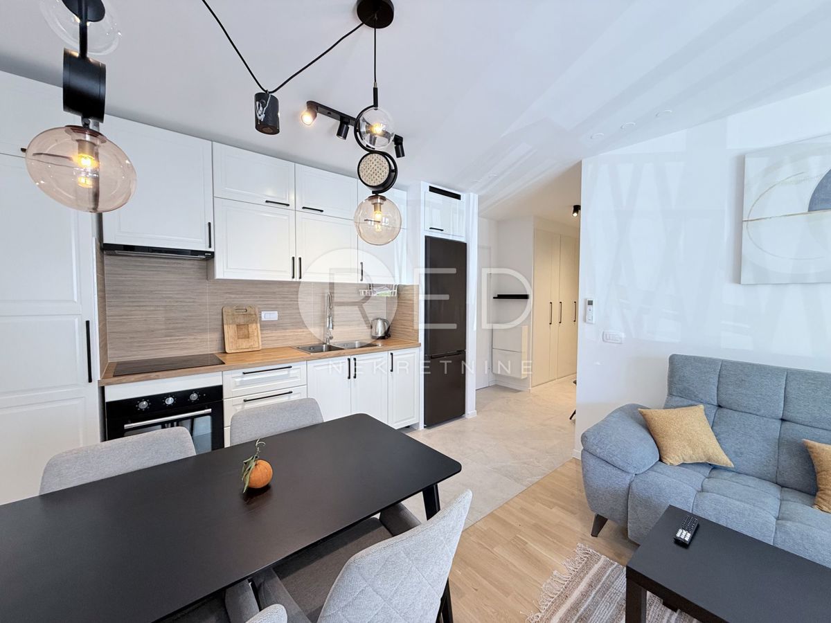 Appartamento Višnjik, Zadar, Nikole Tesle , 62m2