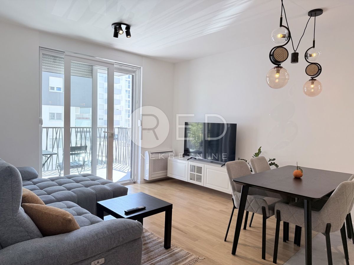 Appartamento Višnjik, Zadar, Nikole Tesle , 62m2