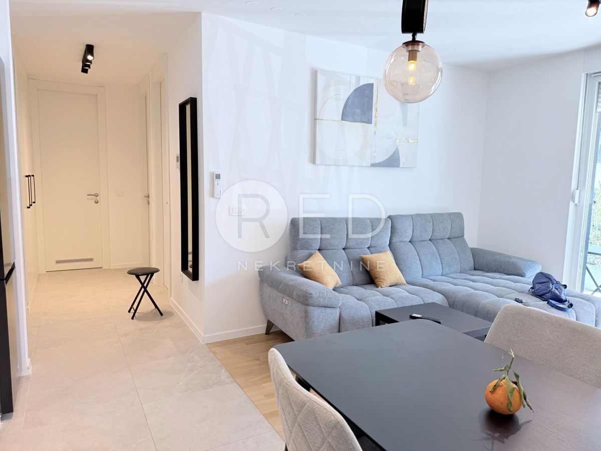 Appartamento Višnjik, Zadar, Nikole Tesle , 62m2