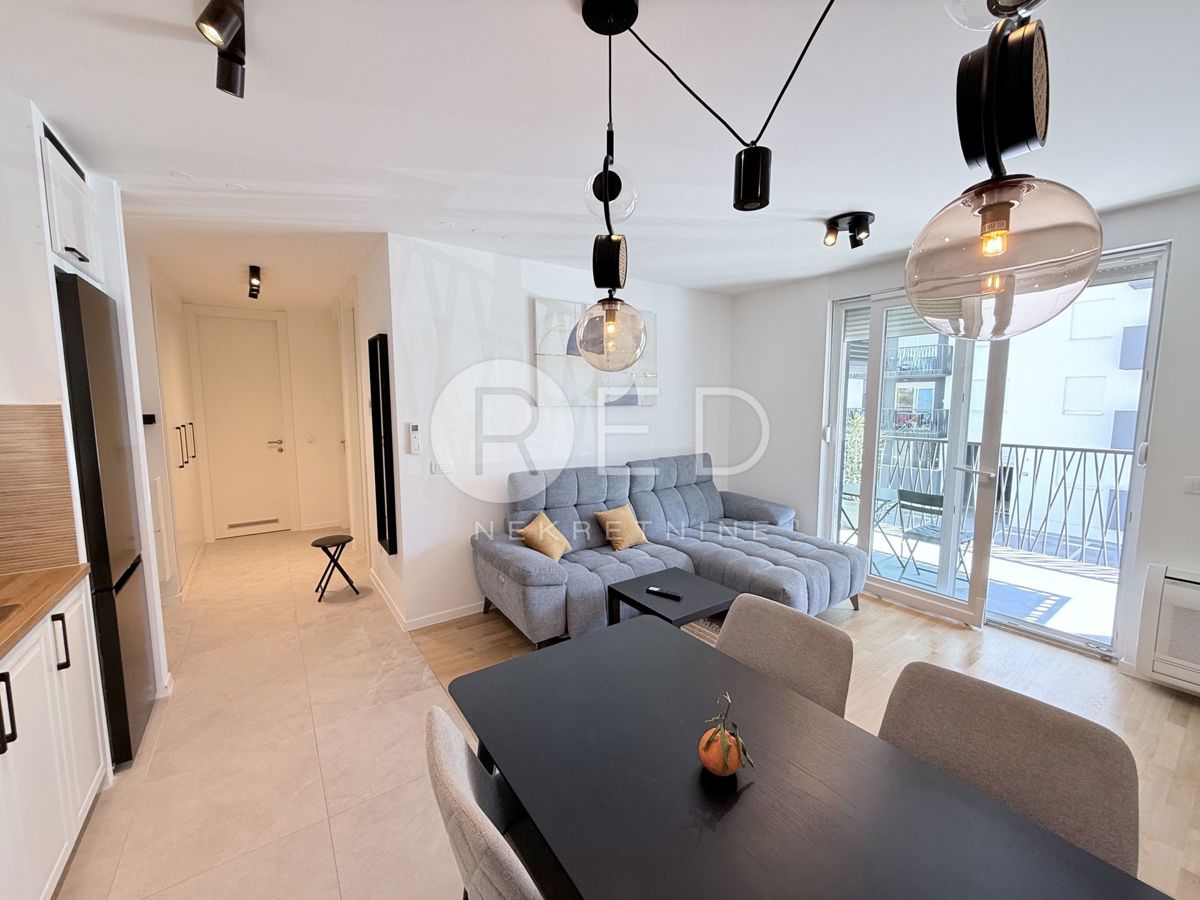 Appartamento Višnjik, Zadar, Nikole Tesle , 62m2