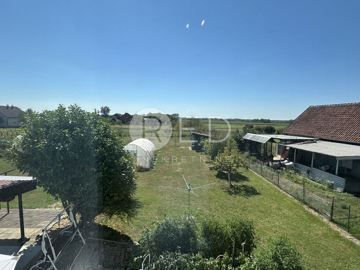 Casa Kloštar Ivanić, Vulovarska 71, 300m2