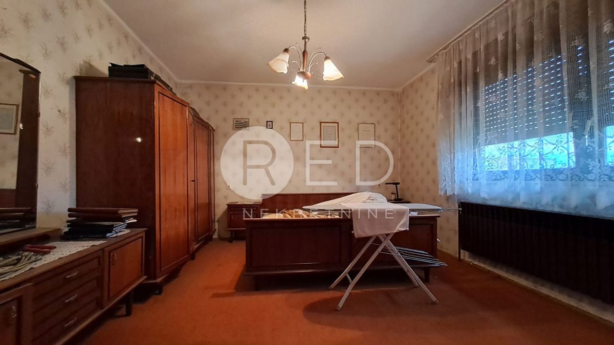 Casa Praulje, Požega, Ulica Sv.Leopolda Mandića, 220m2