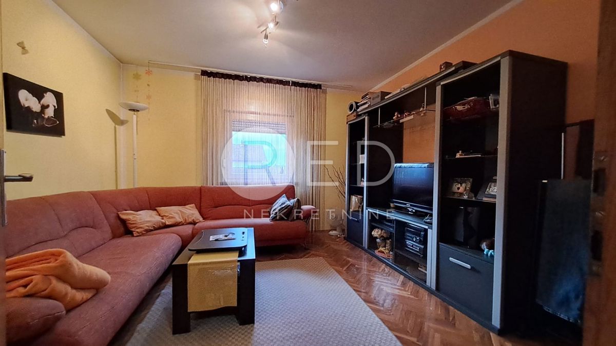 Casa Praulje, Požega, Ulica Sv.Leopolda Mandića, 220m2