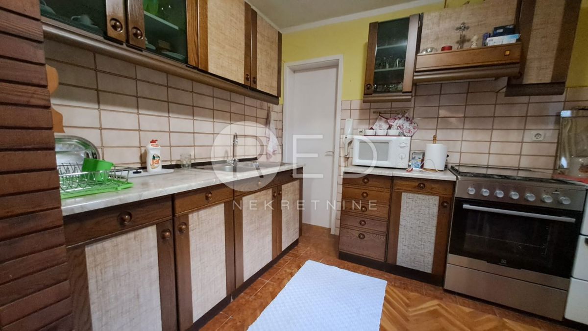 Casa Praulje, Požega, Ulica Sv.Leopolda Mandića, 220m2