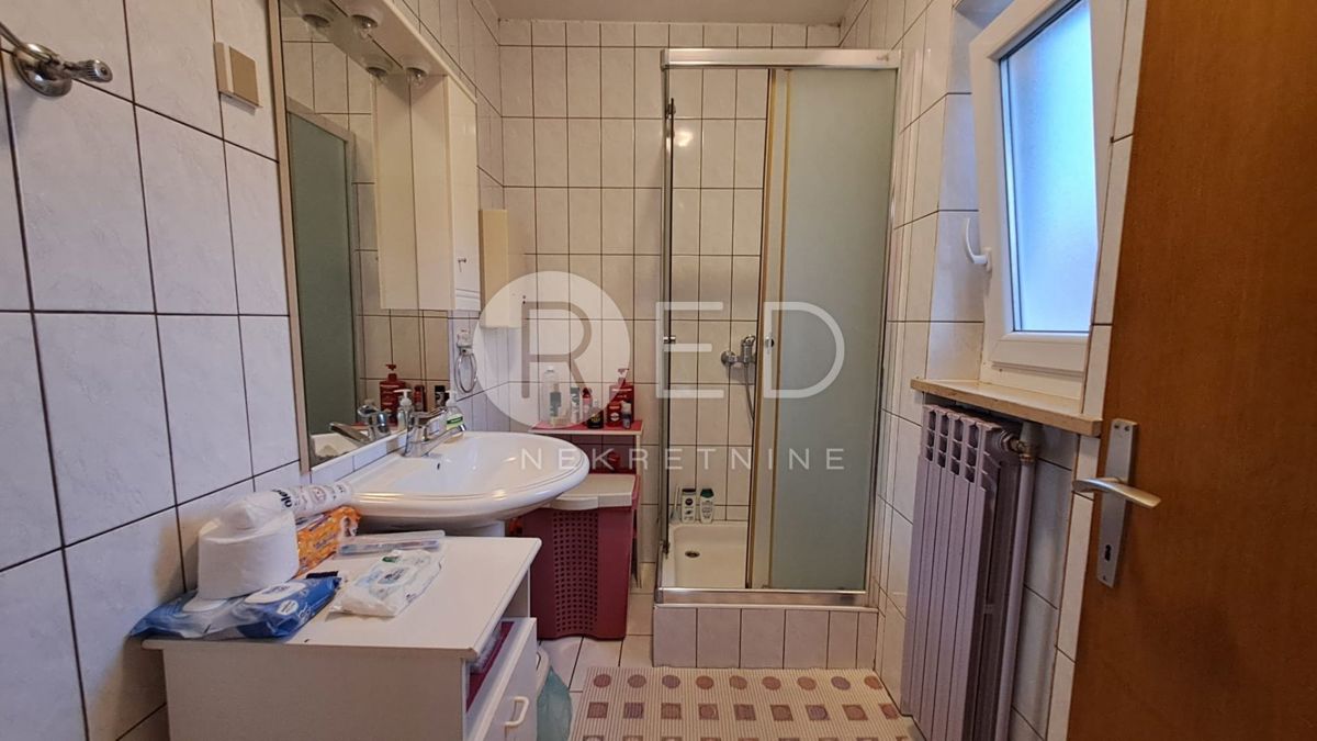 Casa Praulje, Požega, Ulica Sv.Leopolda Mandića, 220m2