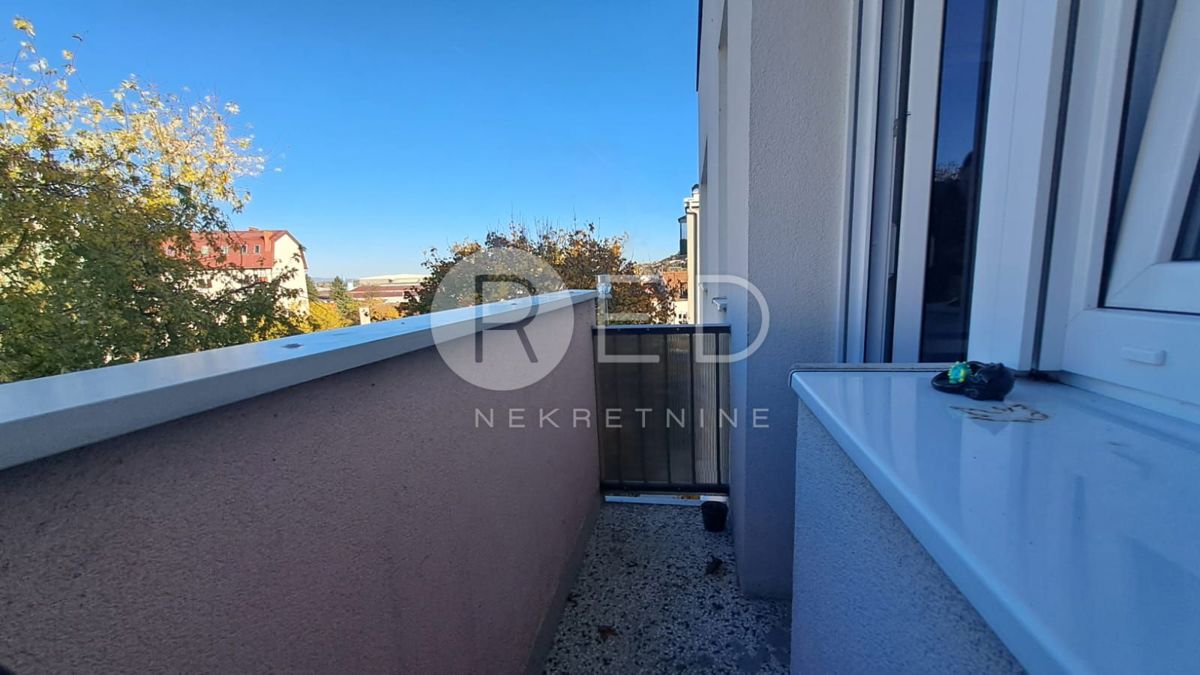 Appartamento Centar, Požega, Ulica Dr. Vlatka Mačeka, 64m2