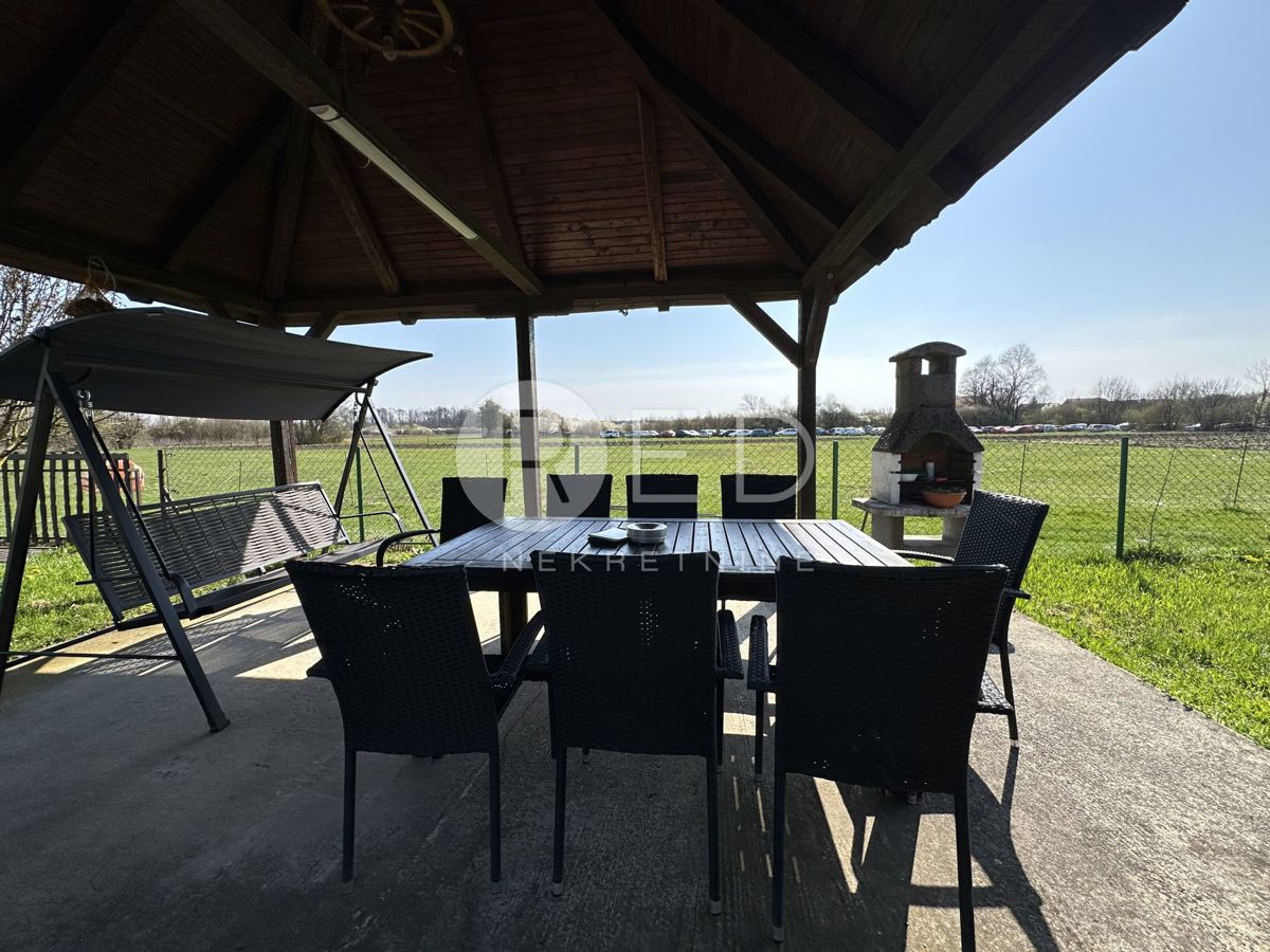 Casa Črnkovec, Velika Gorica - Okolica, 200m2