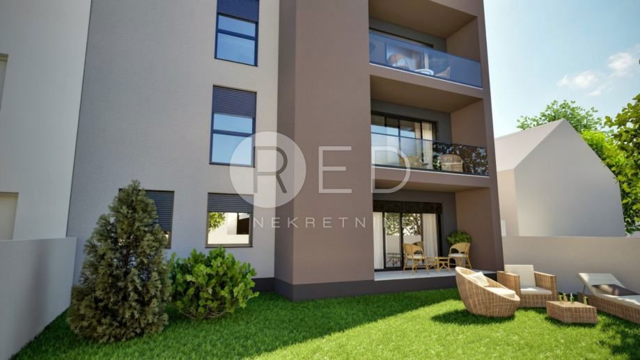 Appartamento Retfala, Osijek, RETFALA - STAN U STAMBENO POSLOVNOJ ZGRADI 132 M2, 132,67m2