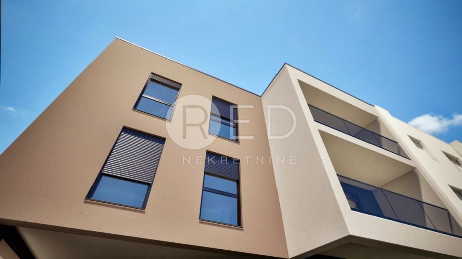 Appartamento Retfala, Osijek, RETFALA - STAN U STAMBENO POSLOVNOJ ZGRADI 132 M2, 132,67m2