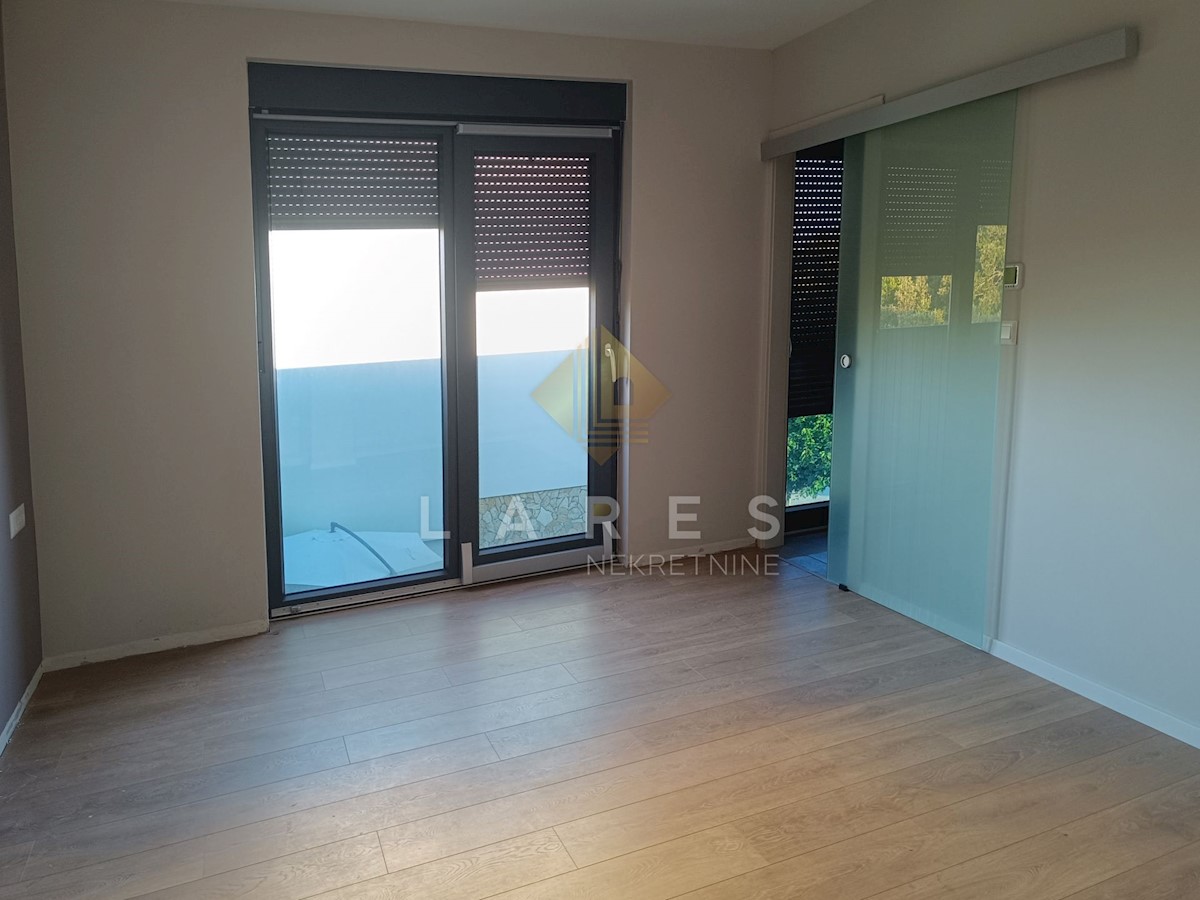 Appartamento Petrčane, Zadar - Okolica, 112m2