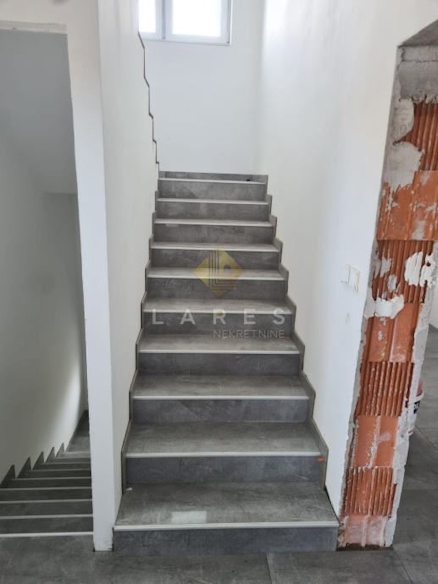 Casa Murvica, Poličnik, 241m2