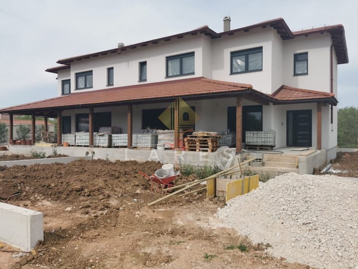 Casa Murvica, Poličnik, 241m2