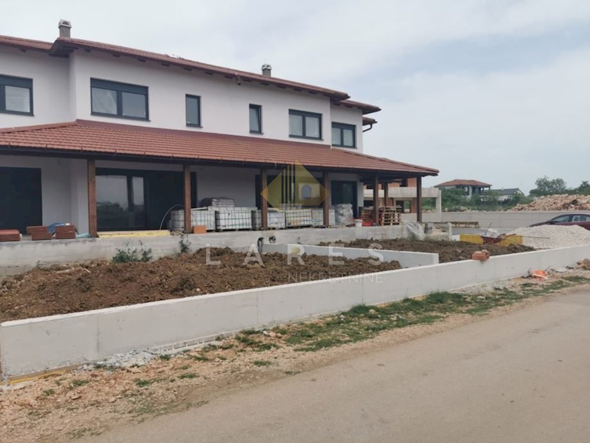 Casa Murvica, Poličnik, 241m2