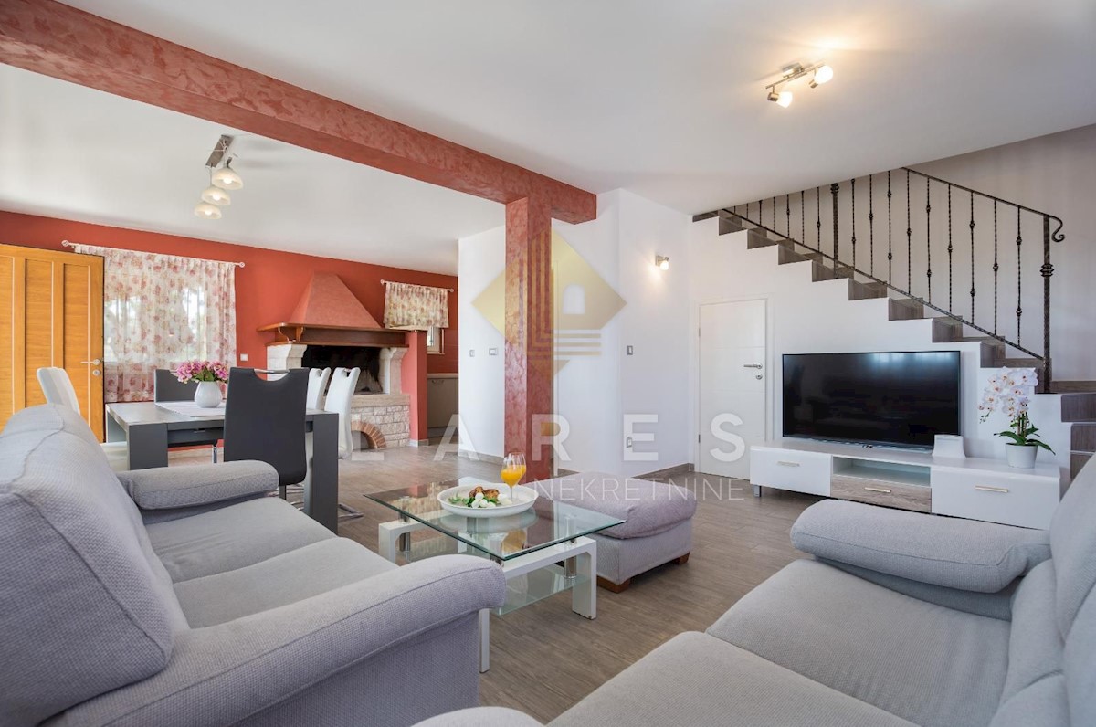 Casa Fažana, 180m2