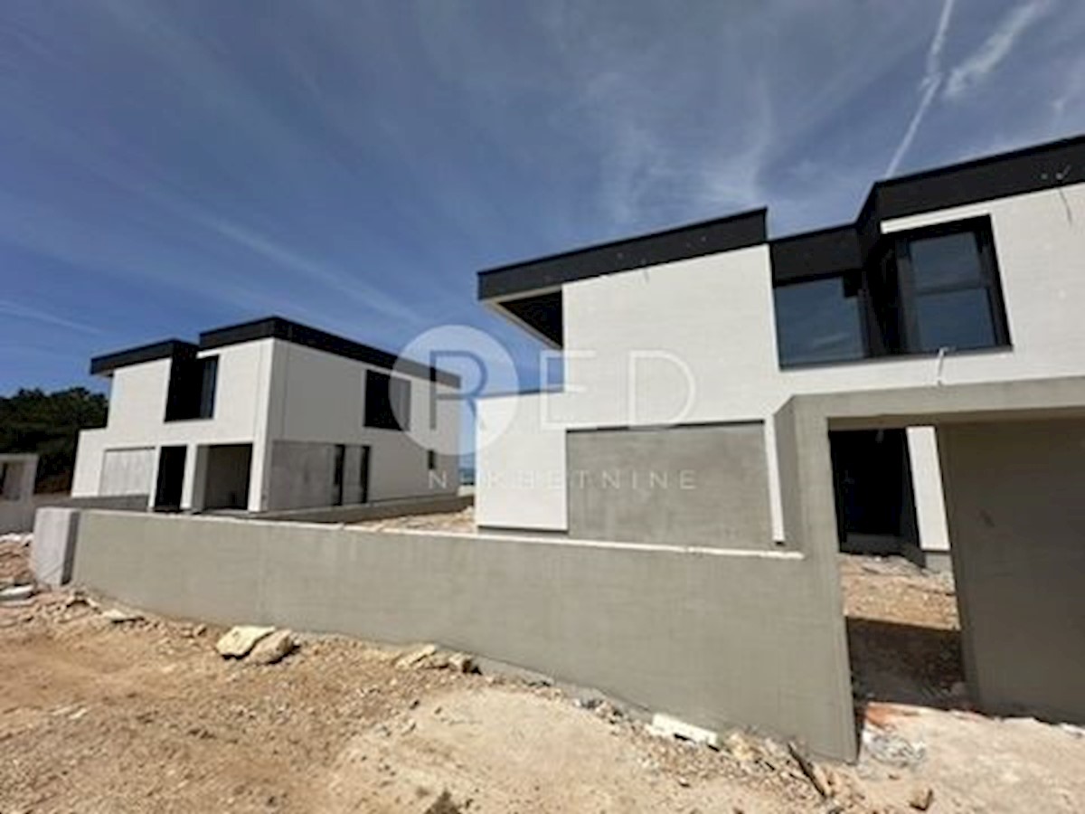 Casa Privlaka, Ulica Ivana Pavla II. , 180m2