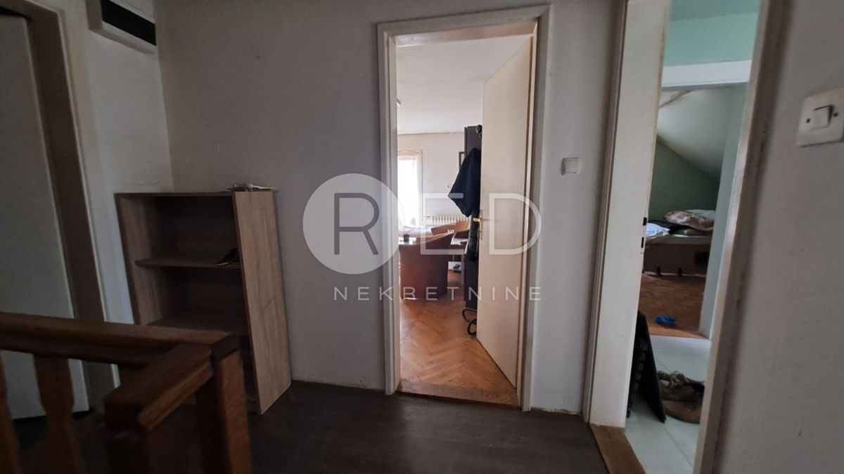 Casa Arslanovci, Požega, Ulica Brune Bušića, 180m2