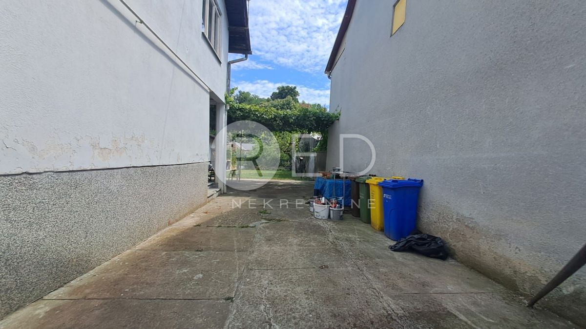 Casa Arslanovci, Požega, Ulica Brune Bušića, 180m2