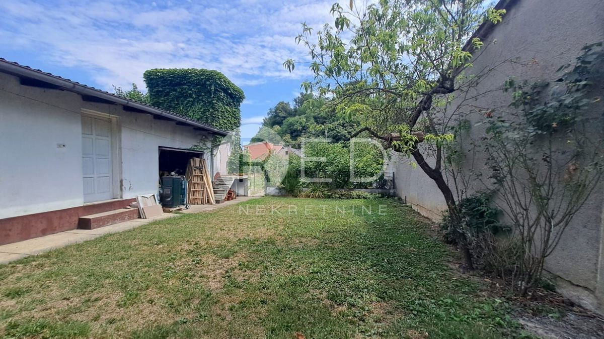 Casa Arslanovci, Požega, Ulica Brune Bušića, 180m2