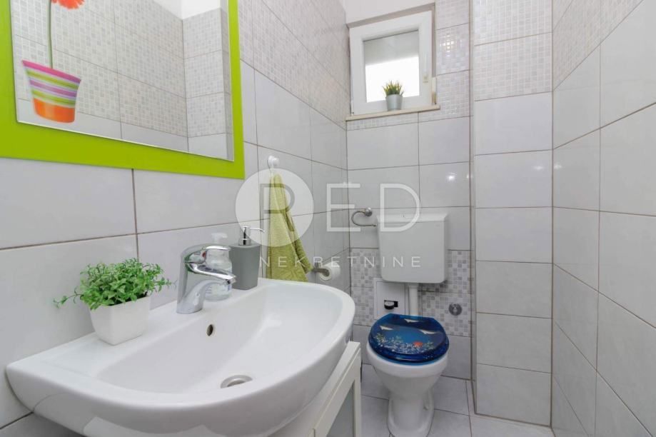 Appartamento Plovanija, Zadar, Nikole Tesle, 81m2