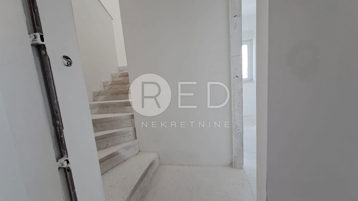 Appartamento Vodice, Zatonska, 100m2