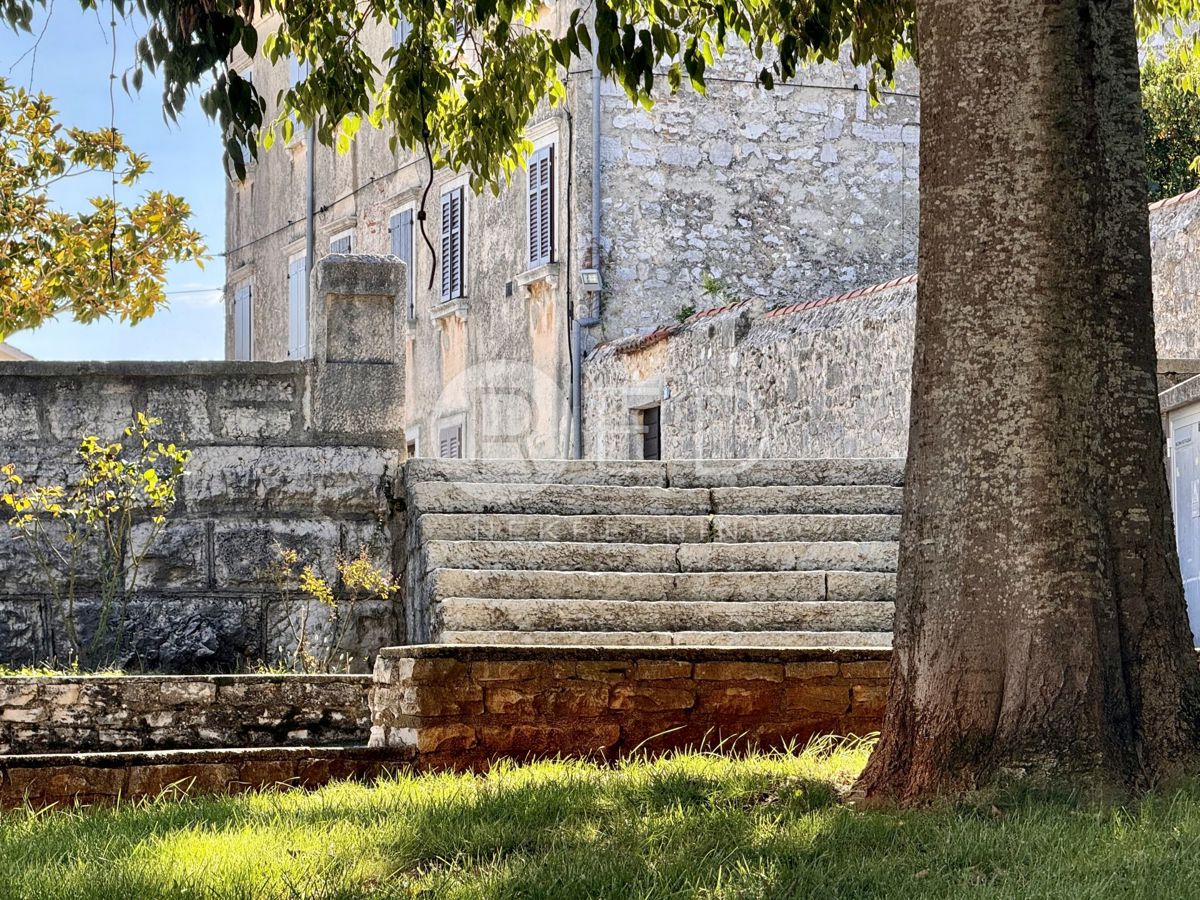 Casa Funtana, Trg sv. Bernarda, 172m2