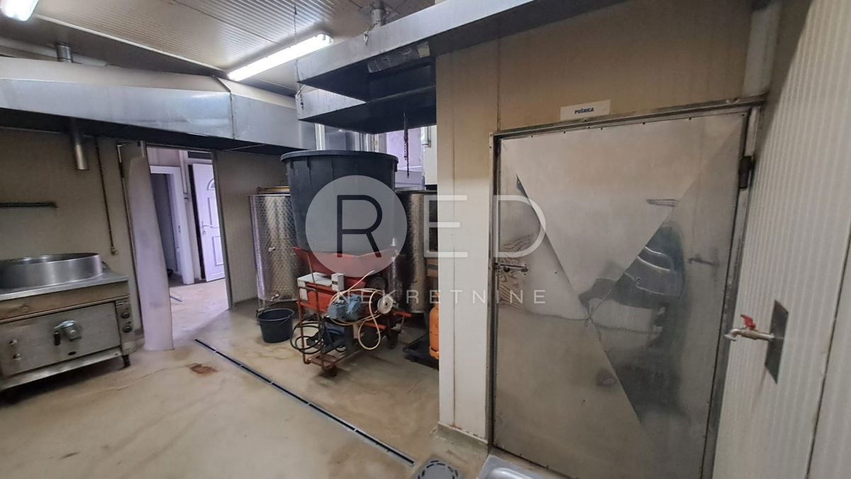 Commerciale Centar, Požega, 176m2