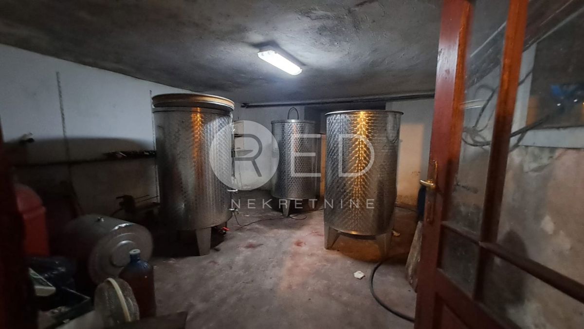 Commerciale Centar, Požega, 176m2