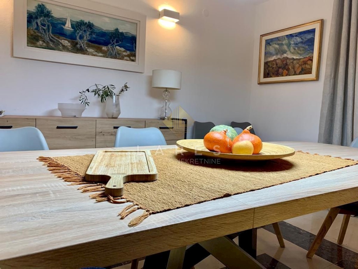 Casa Splitska, Supetar, 160m2