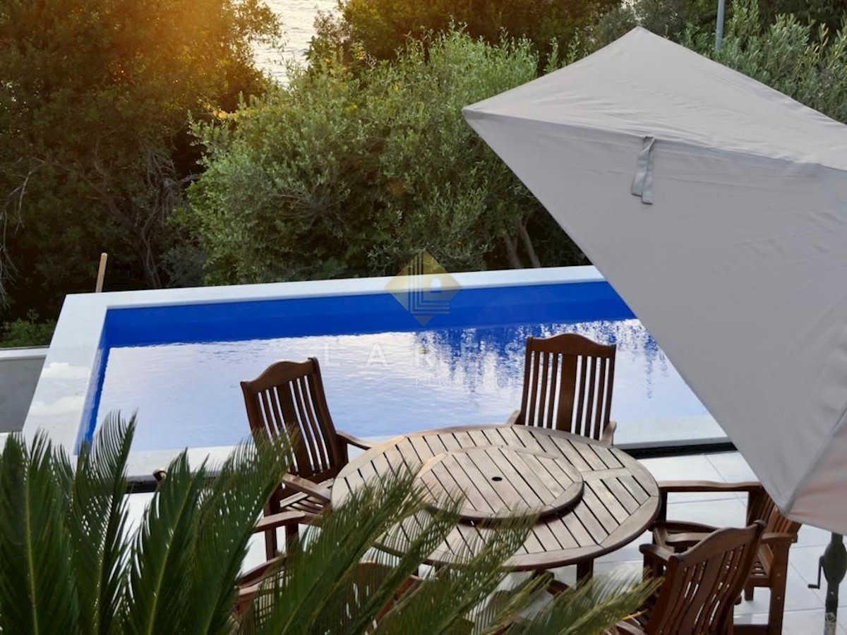 Casa Splitska, Supetar, 160m2