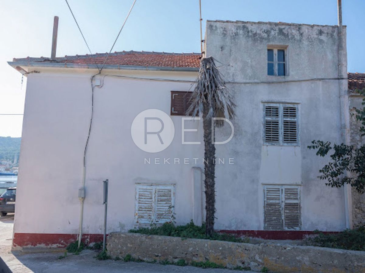 Casa Sutomišćica, Preko, 170m2