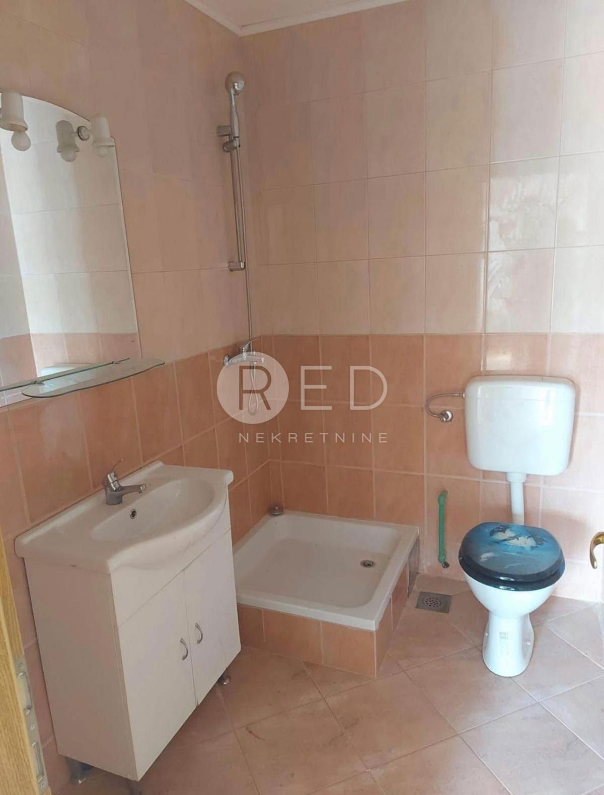 Casa Gornji Karin, Obrovac, Ulica Eugena Kumičića, 83m2