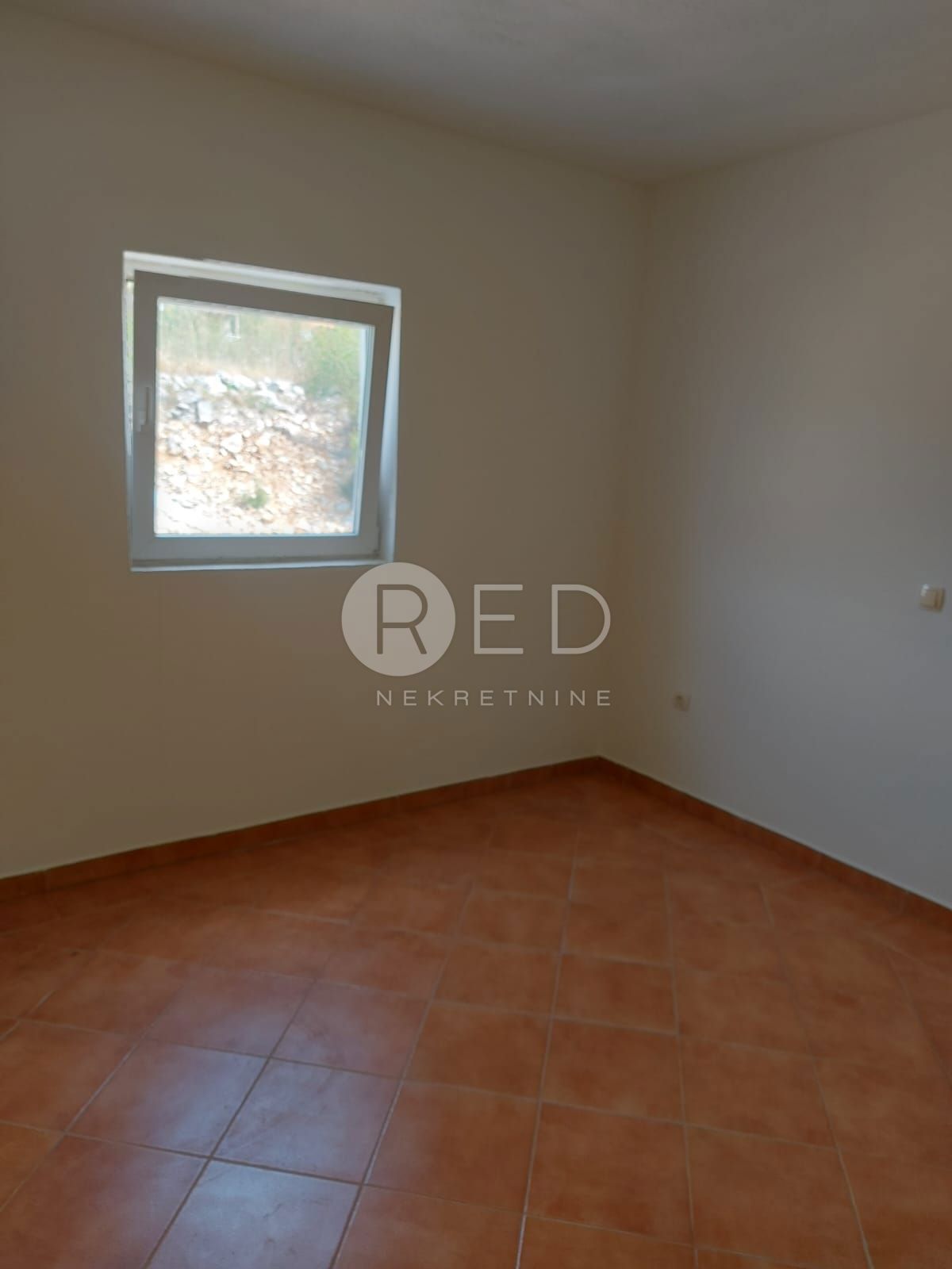 Casa Gornji Karin, Obrovac, Ulica Eugena Kumičića, 83m2