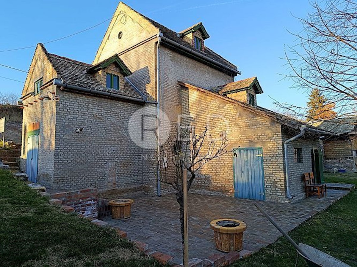 Casa Suza, Kneževi Vinogradi, Kuća i bajkovito imanje u srcu Baranje, 214m2