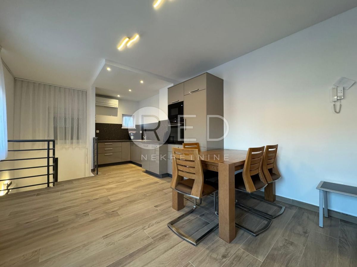 Appartamento Melada (Maslina), Zadar, Melada, 100m2