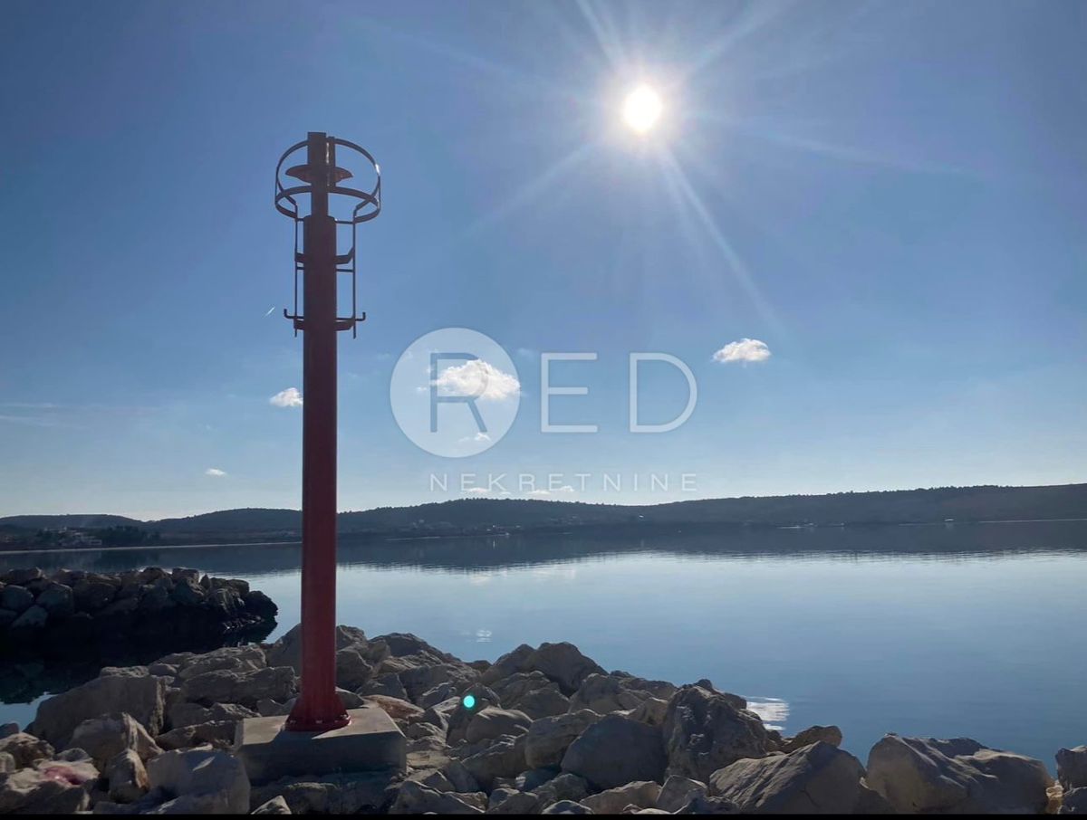 Terreno Ljubač, Ražanac, 1,06m2