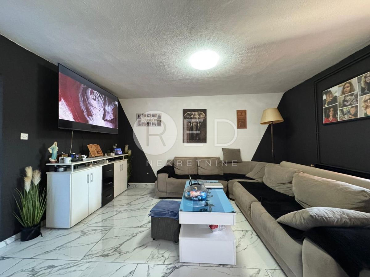 Casa Donji Karin, Benkovac, Donji karin, 350m2