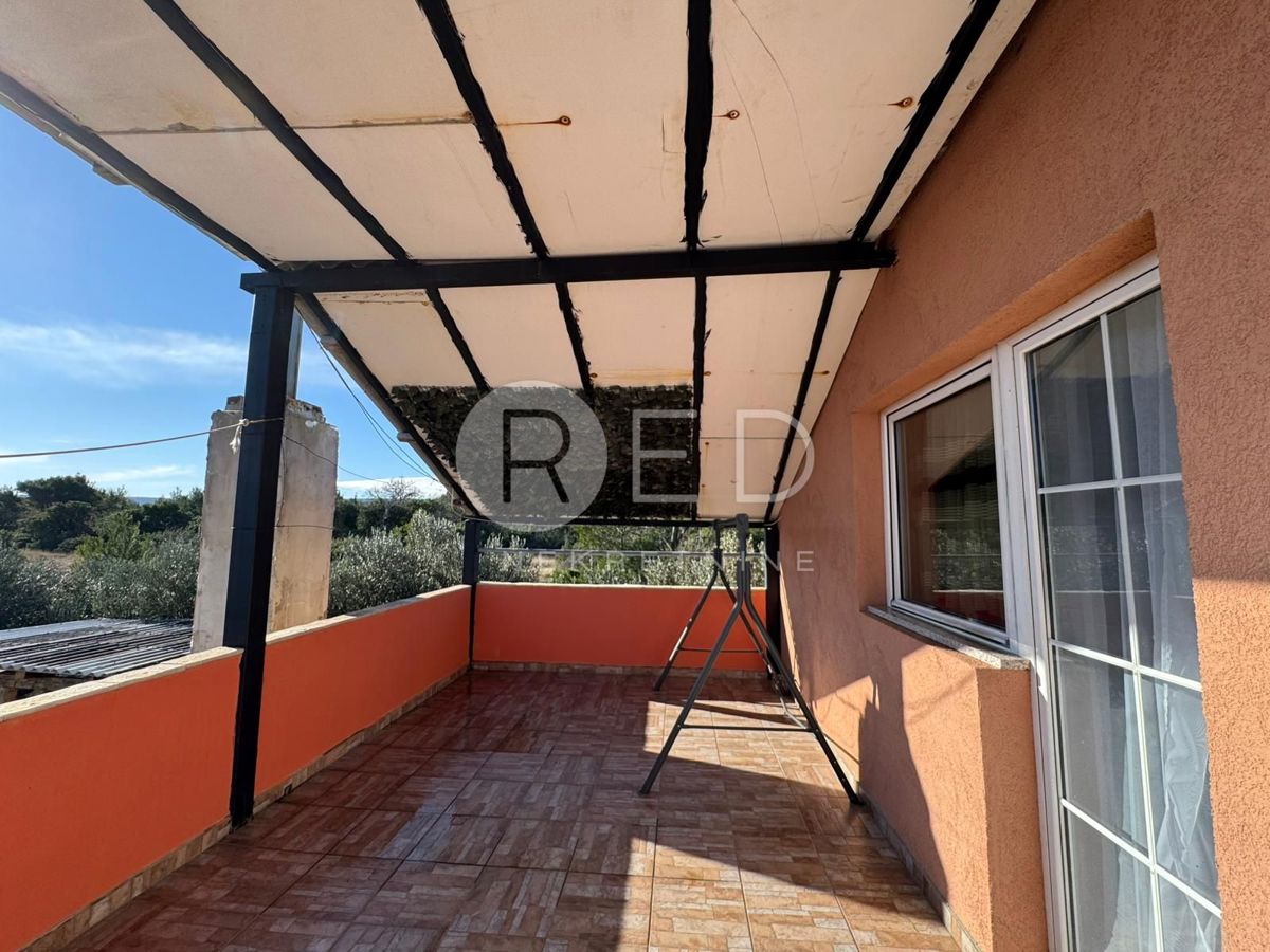 Casa Donji Karin, Benkovac, Donji karin, 350m2