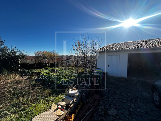 Casa nelle vicinanze di Lovreć