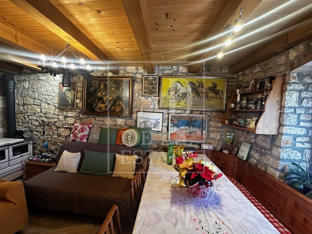 Casa nelle vicinanze di Lovreć