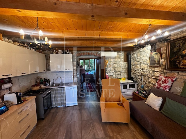 Casa nelle vicinanze di Lovreć