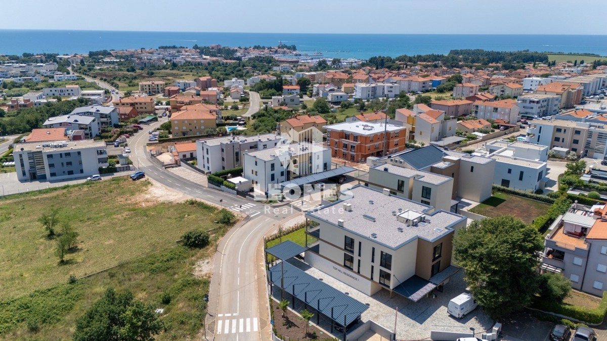Appartamento di qualità al piano terra in costruzione in un'ottima posizione con giardino e vista mare a Cittanova