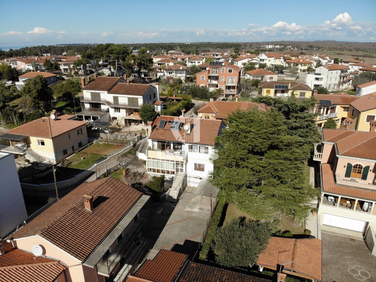 Casa in un'ottima posizione a Umag - Umago